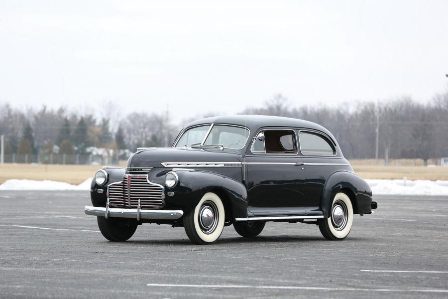 Chevrolet Special DeLuxe 2-Door Town Sedan '1941